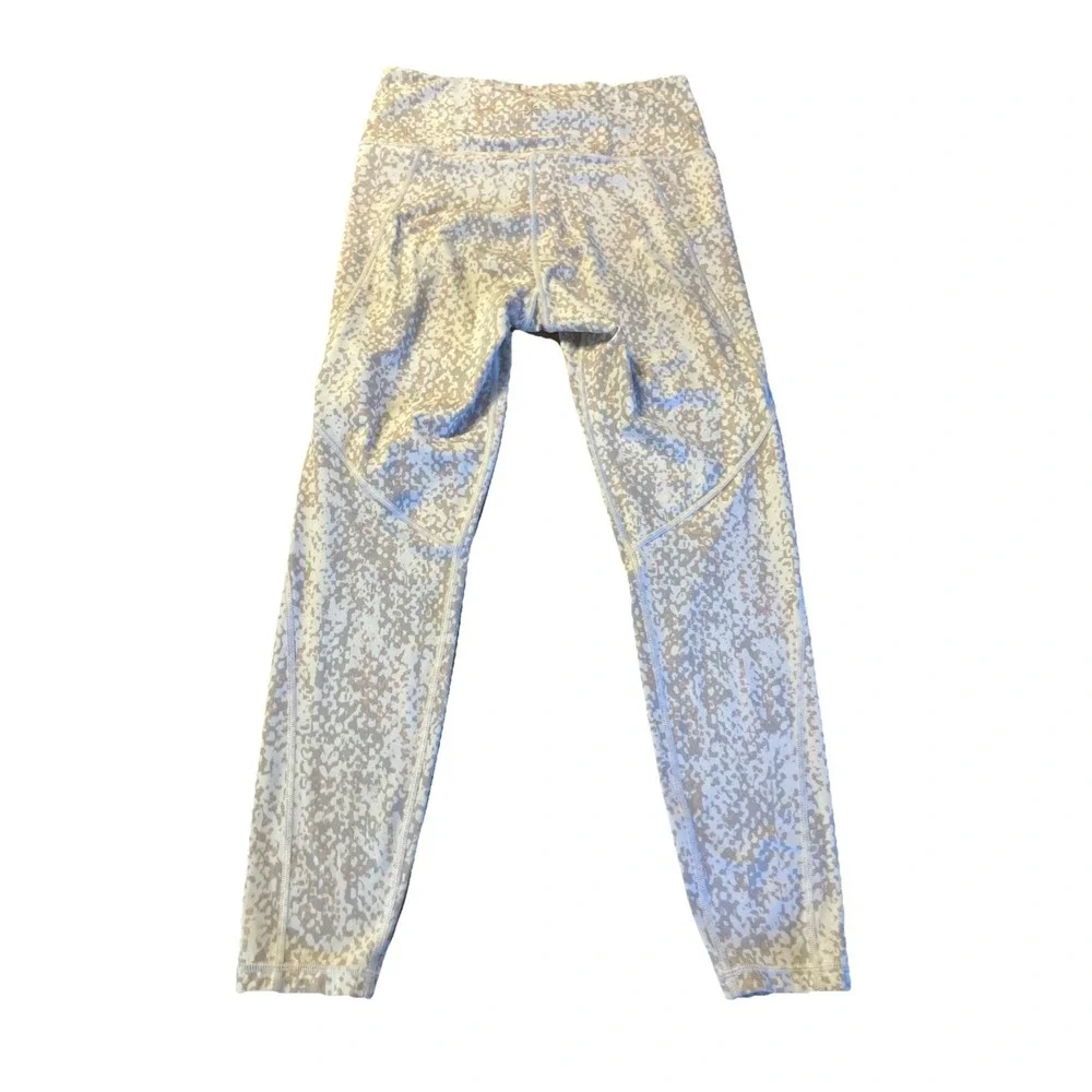 Athleta Women's Salutation Stash Pocket‎ Serpent Light Print Leggings Medium